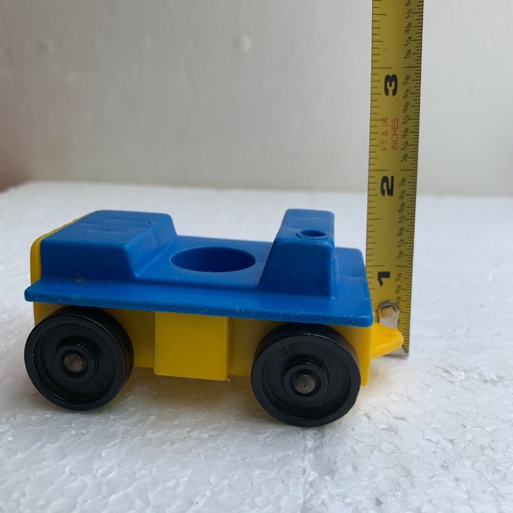 Tram Truck, Fisher Price Little People Play Family Jetport Playset 1980s - Picture 7 of 7